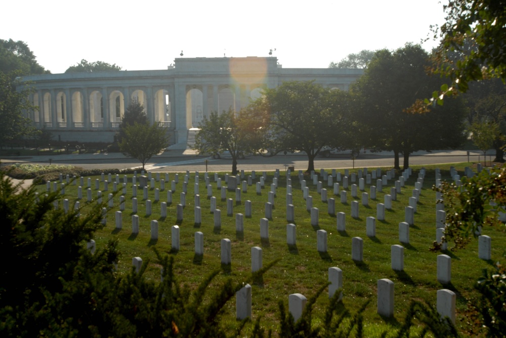 OSAY soldiers pay respects at Arlington, learn of life as Tomb Guard