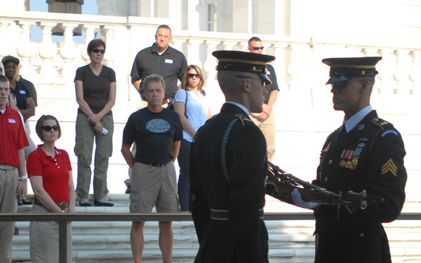 OSAY soldeirs pay respects at Arlington, learn of life as Tomb Guard