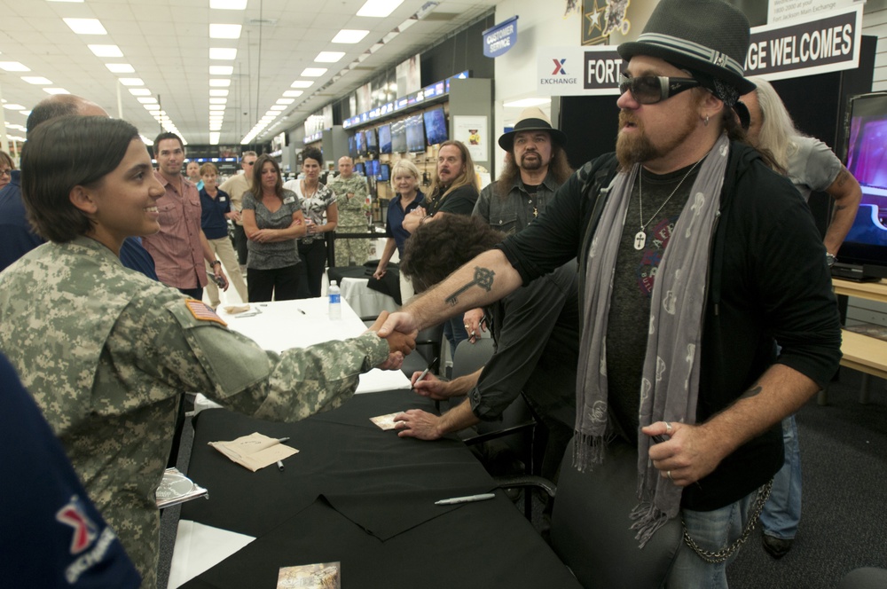 Lynyrd Skynyrd visits Fort Jackson