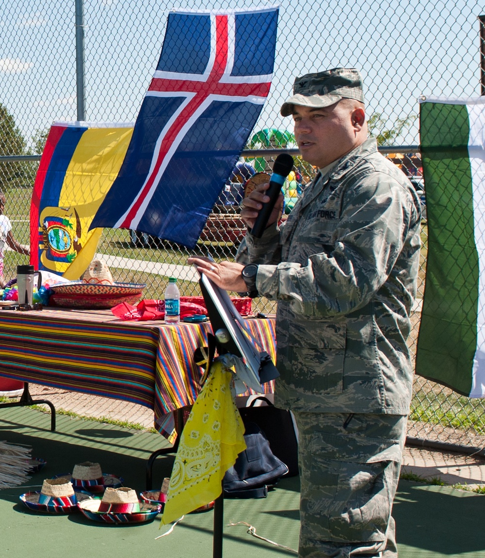 Base picnic