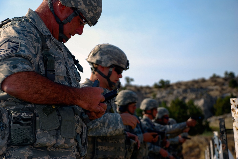 North Dakota Guardsmen win Regional Marksmanship Competition