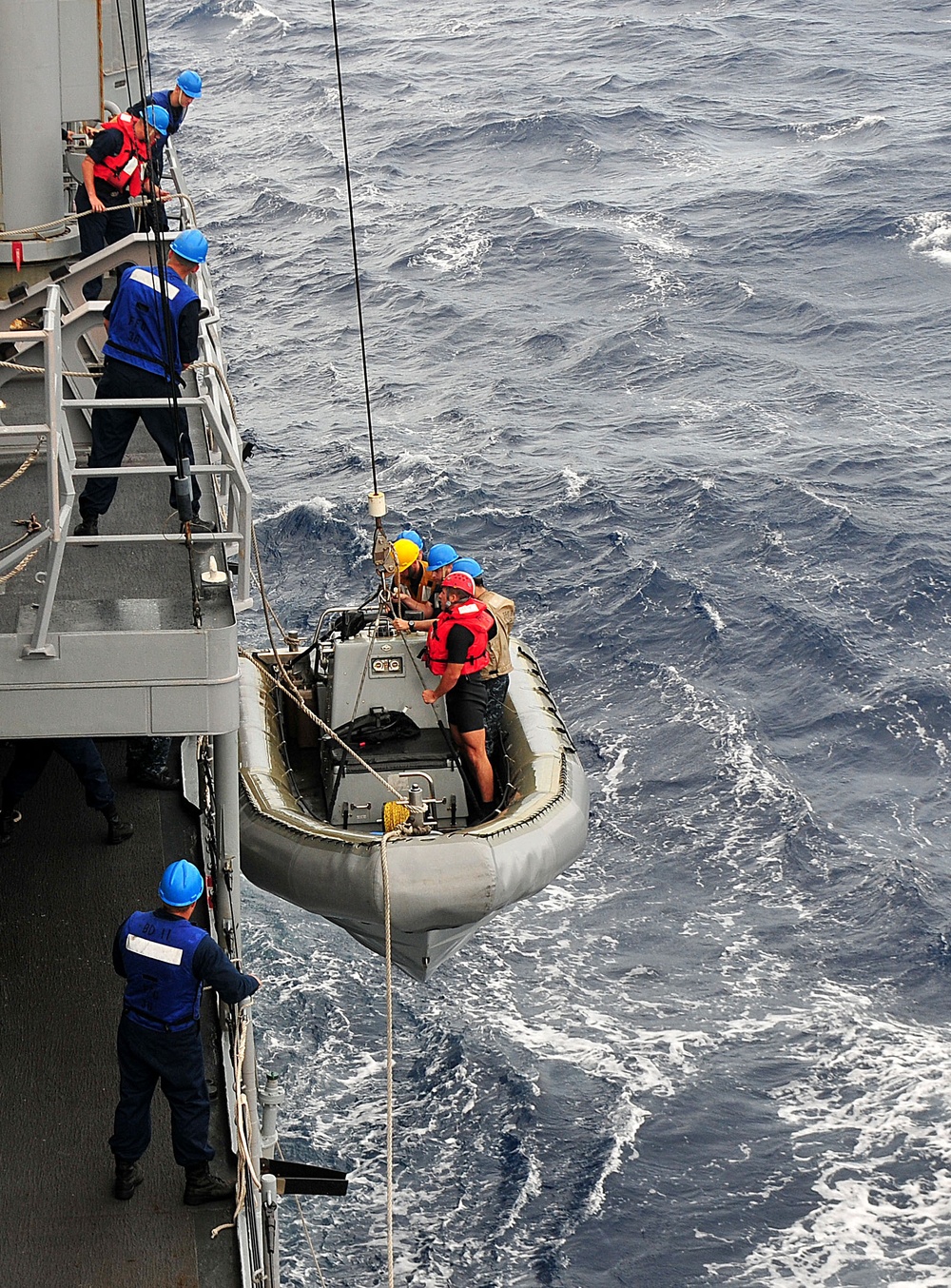 USS Underwood arrives in Willemstad