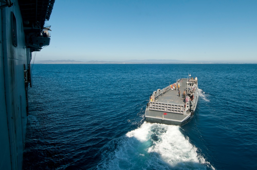 USS Peleliu conducts operations at sea