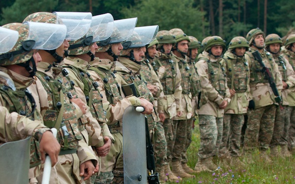 Armenian soldiers train for multinational peacekeeping missions