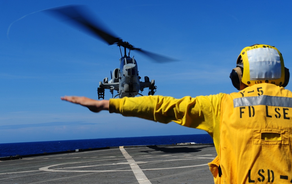 PHIBRON 11, USS Tortuga, Japan