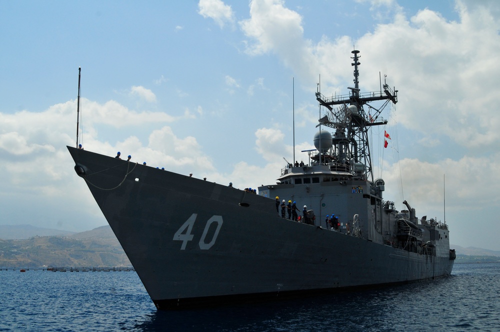 Halyburton visits Greece