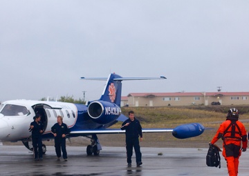 Coast Guard conducts medevac from Noble Discoverer