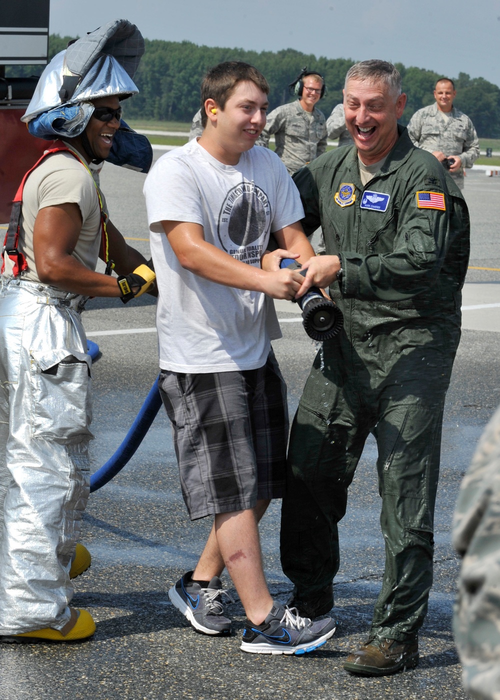 436th Airlift Wing in a change of command