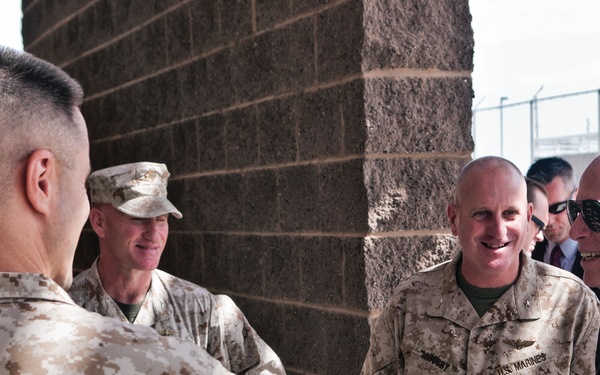 Senator McCain, 3rd MAW CG check in on JSF