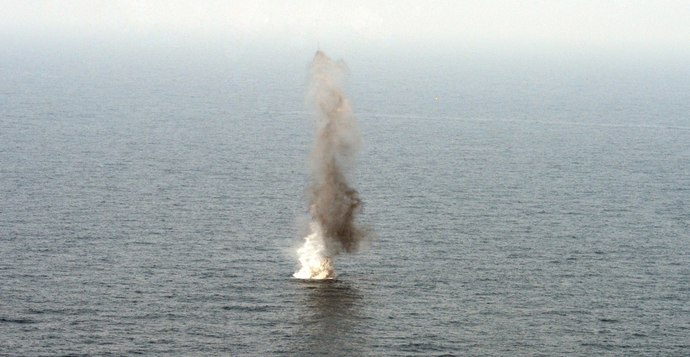 USS Ponce dive casualty drill