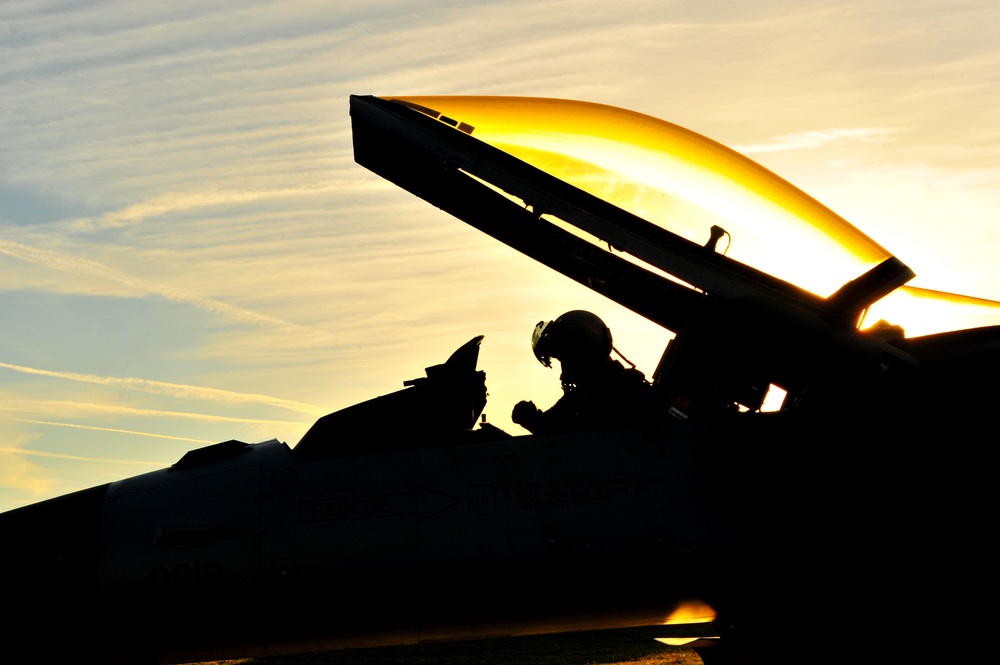 F-16s depart for Nordic Air Meet 2012