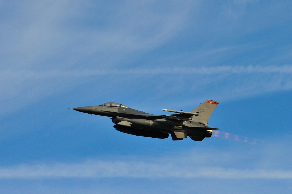 F-16s depart for Nordic Air Meet 2012