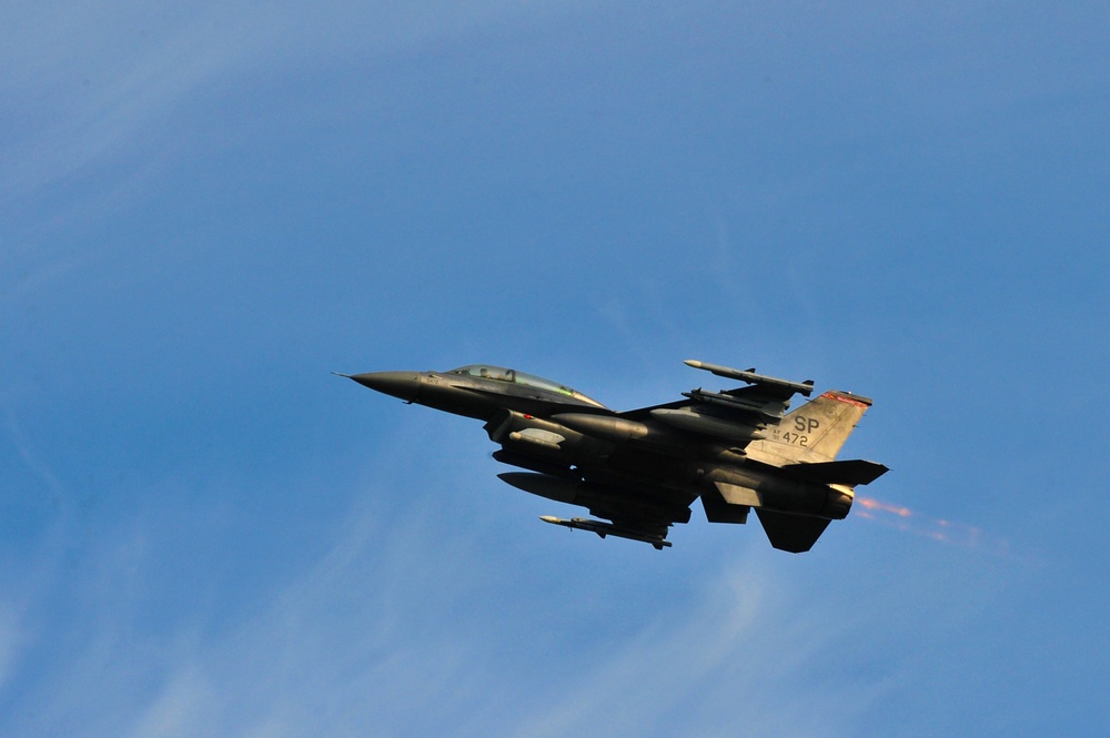 F-16s depart for Nordic Air Meet 2012