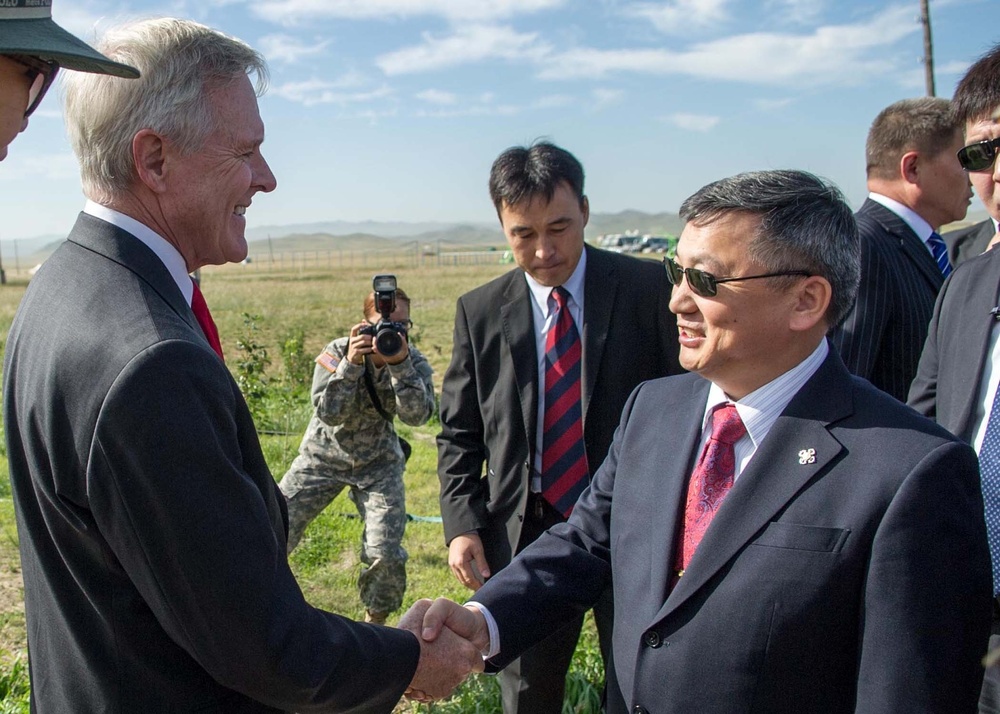 Mabus in Mongolia