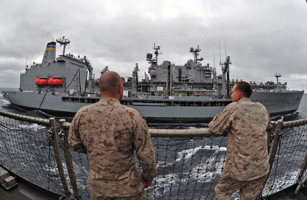 Replenishment at sea with USNS Henry J. Kaiser