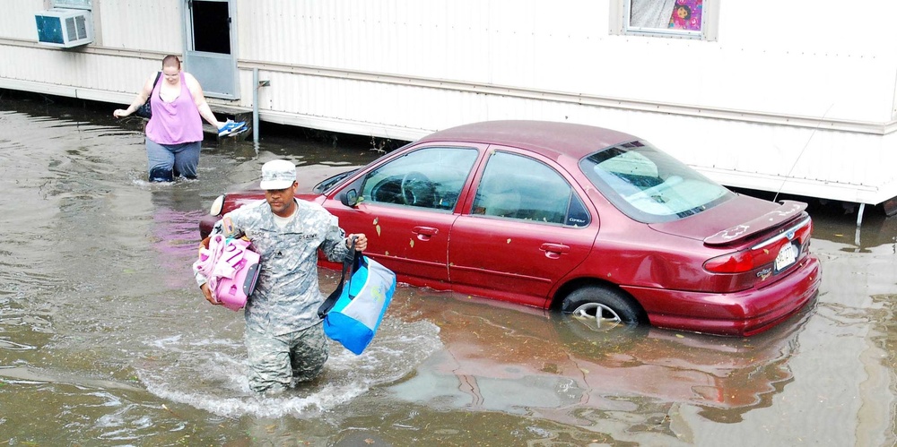 Louisiana National Guard rescues citezens of Louisiana