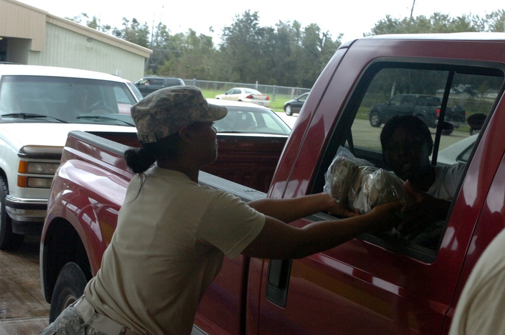 Guardsmen support provides support after Hurricane Isaac