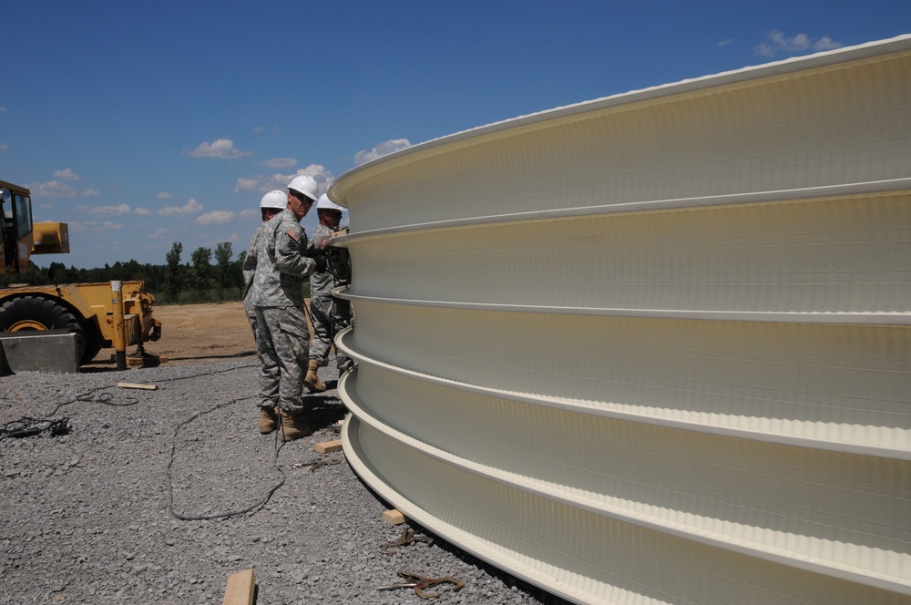 149th Engineers raise the roof of training possibilities in Kentucky