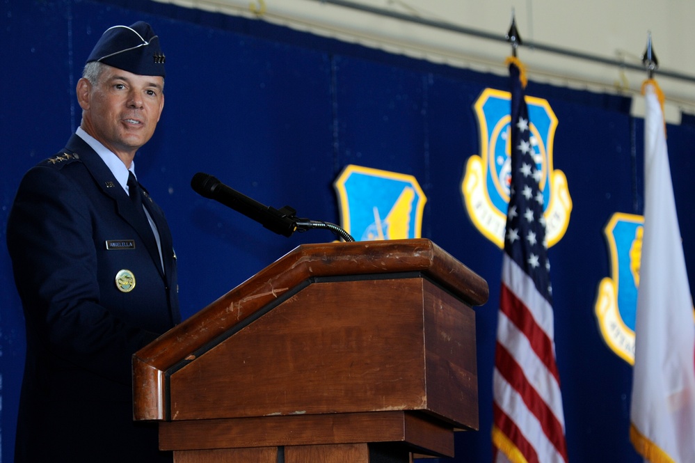 35th FW welcomes new commander