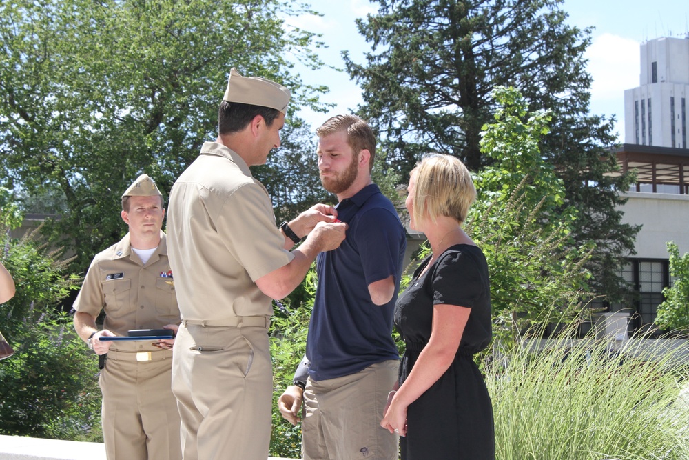 Bronze Star medal awarded to quadruple amputee sailor