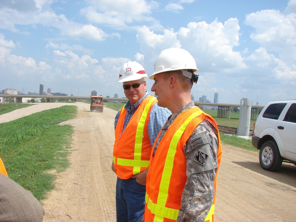 Protecting the Dallas floodway East Levee