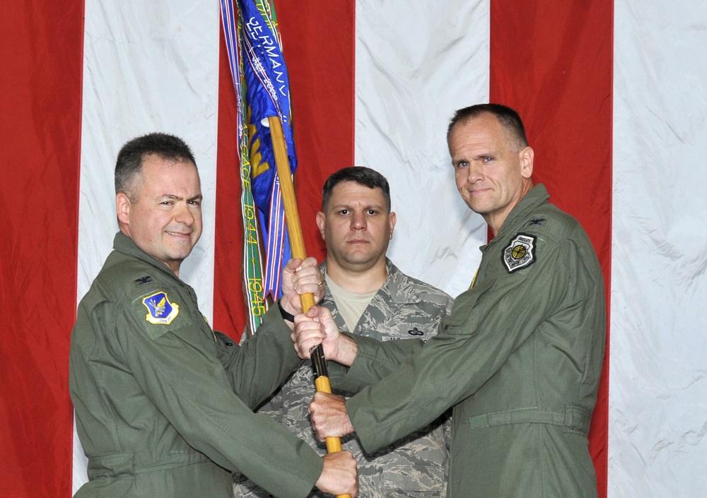 305th Operations Group change of command