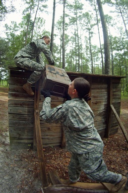 ‘Vanguard’ soldiers try out for female engagement teams