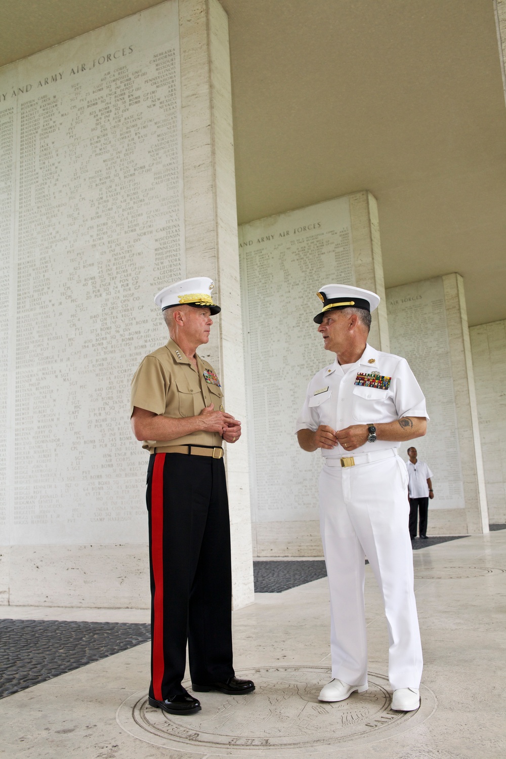 Gen. Amos visits Marines