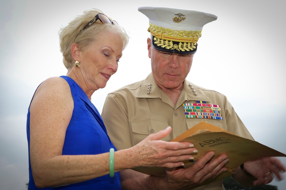 Gen. Amos visits Marines