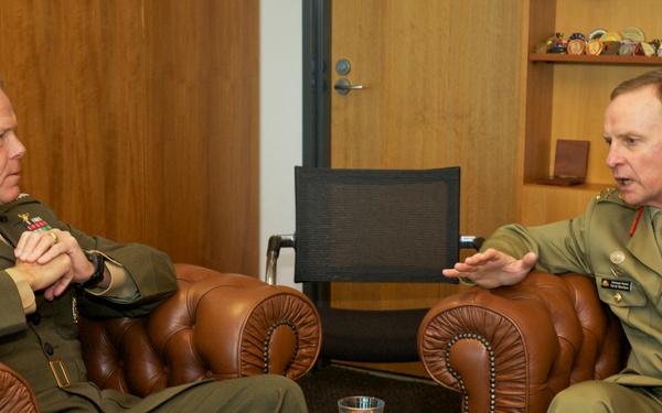 Gen. Amos visits Marines