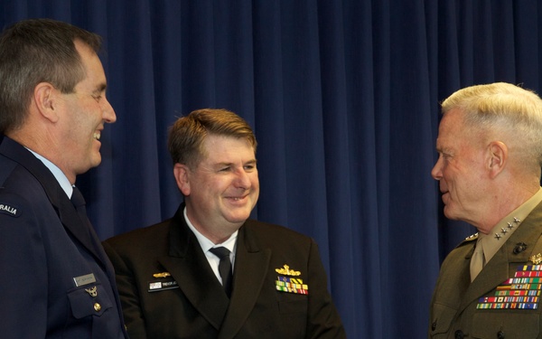 Gen. Amos visits Marines