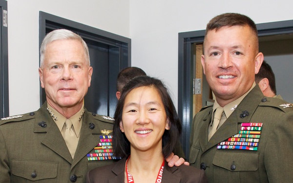 Gen. Amos visits Marines