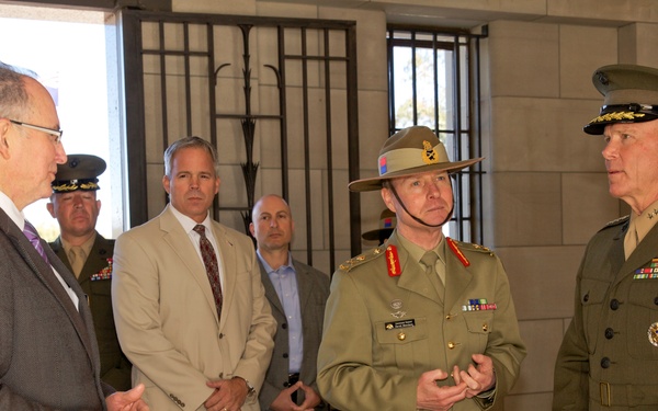 Gen. Amos visits Marines