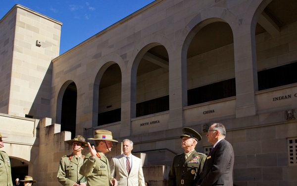 Gen. Amos visits Marines