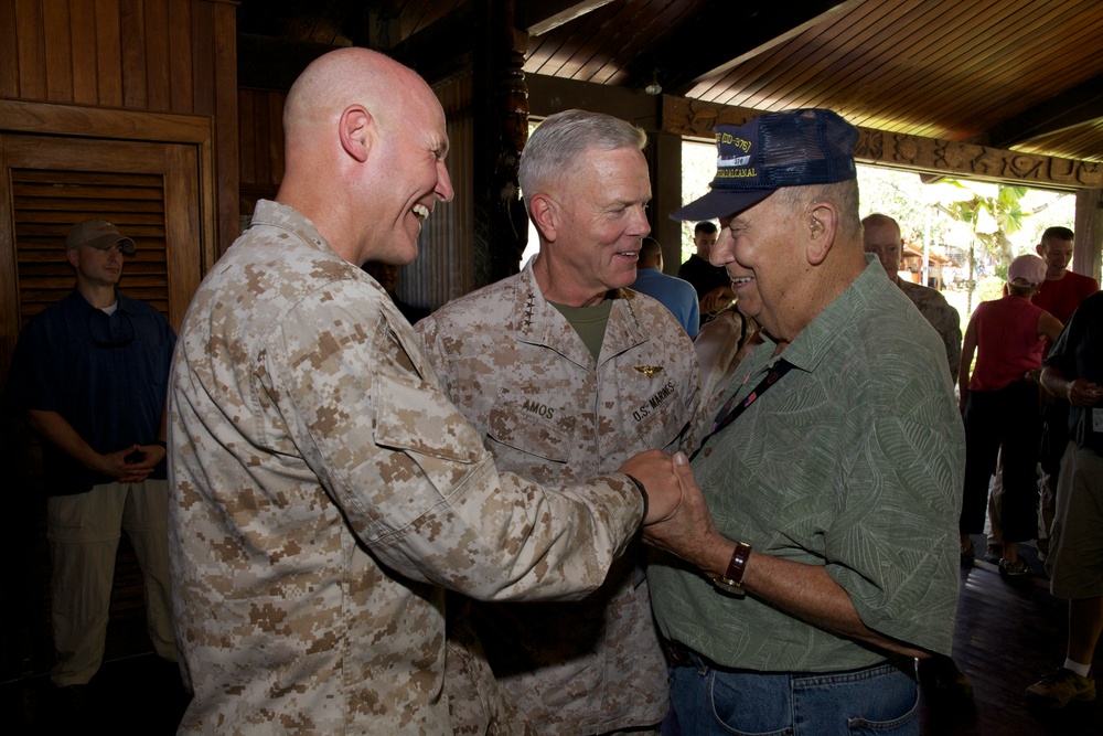 Gen. Amos visits Marines
