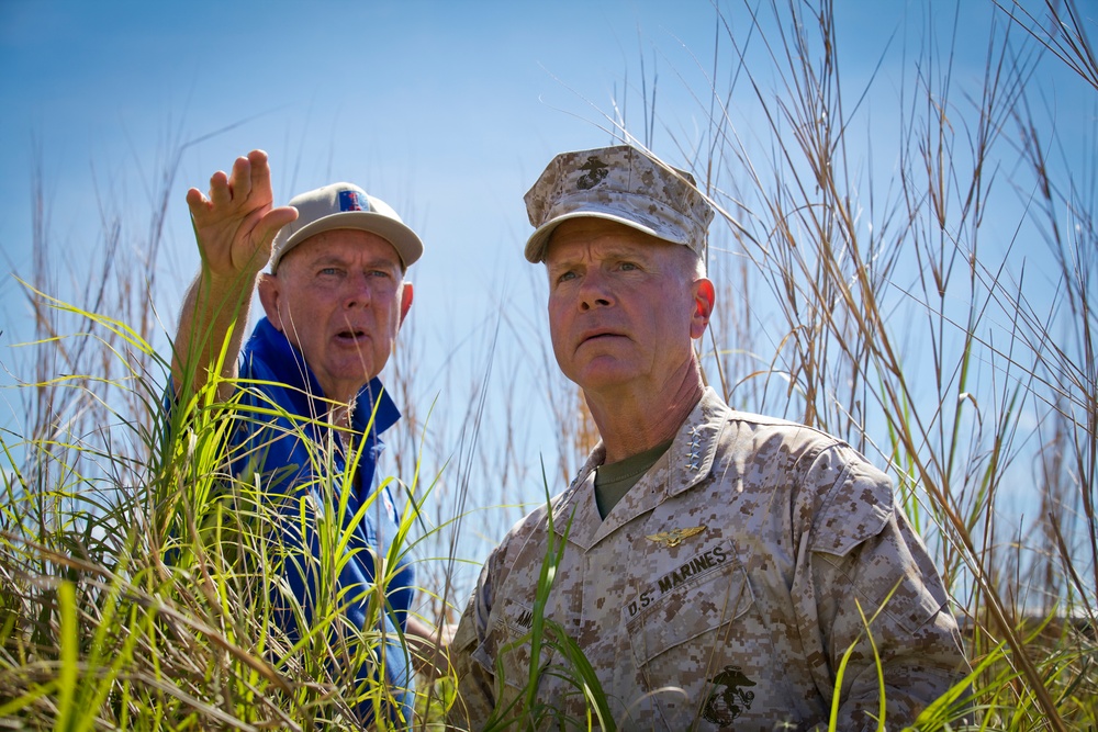 Gen. Amos visits Marines