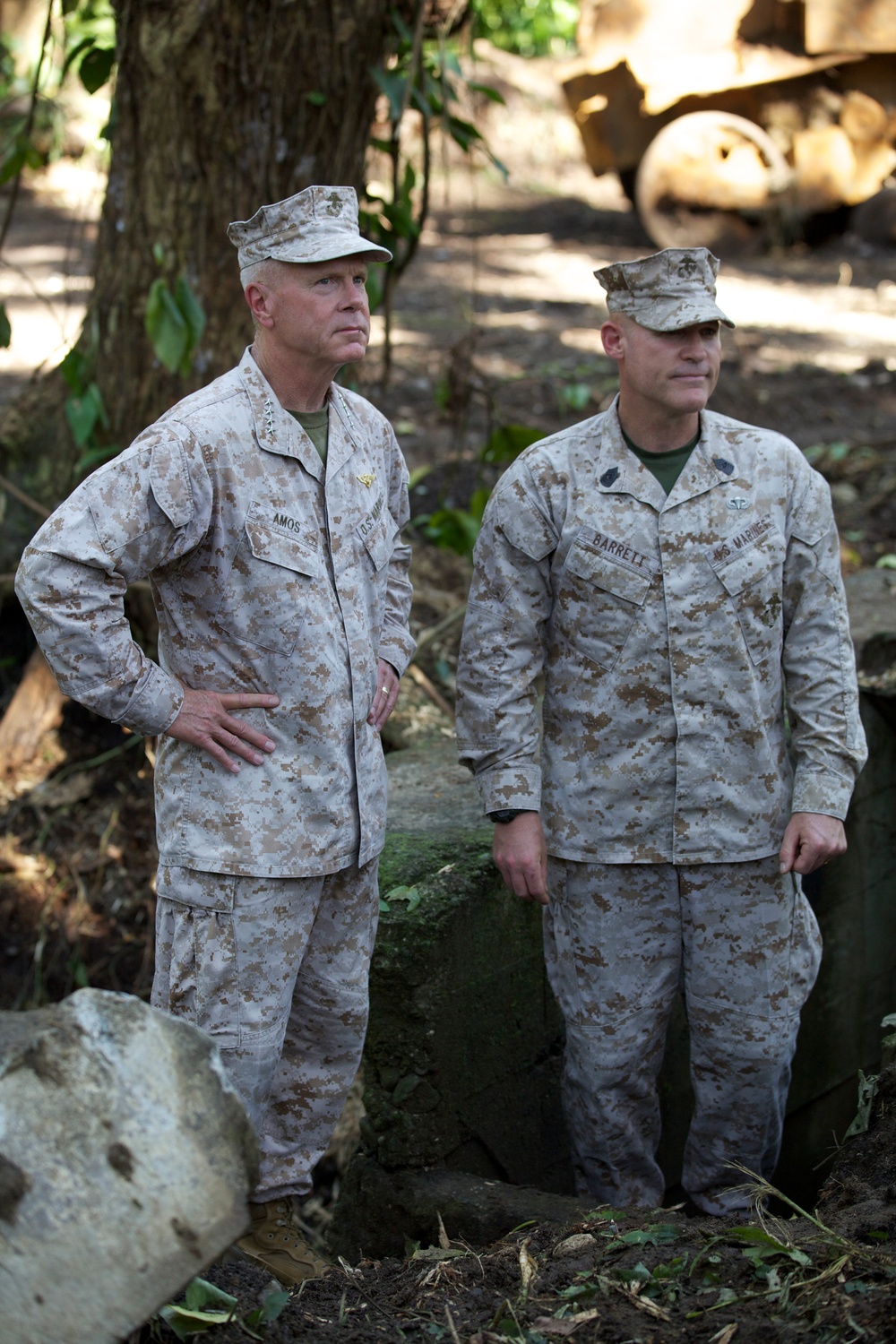 Gen. Amos visits Marines
