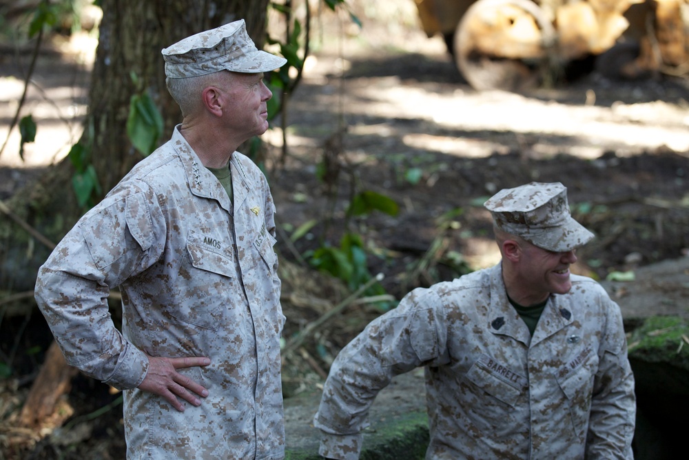Gen. Amos visits Marines