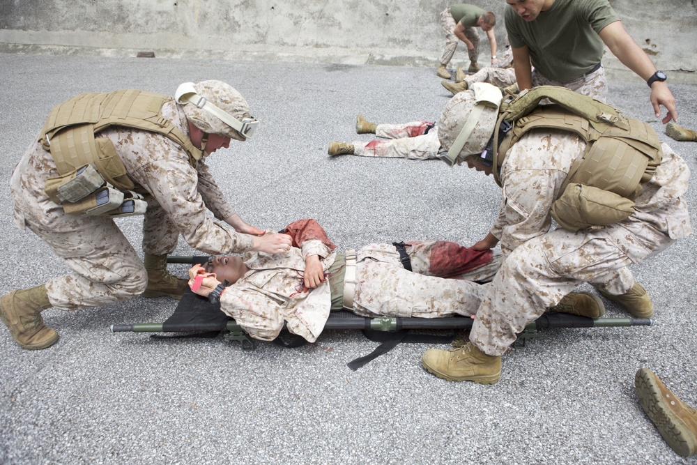 Corpsmen conduct egress, casualty training