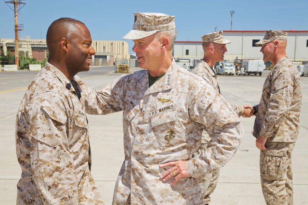 Gen. Amos visits Marines