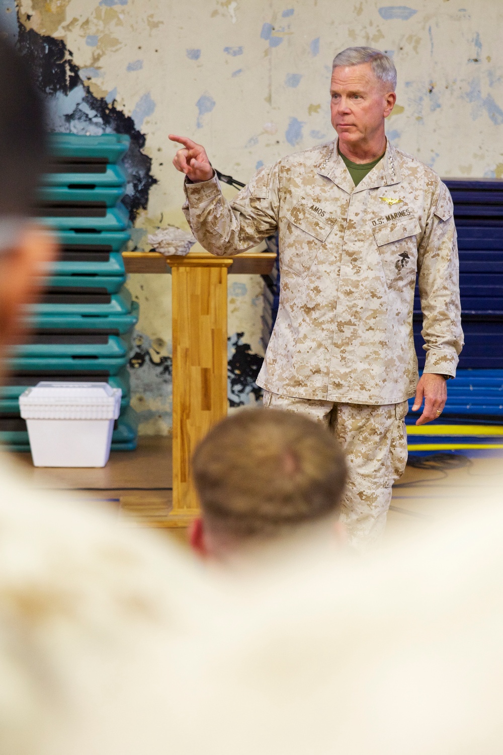 Gen. Amos visits Marines