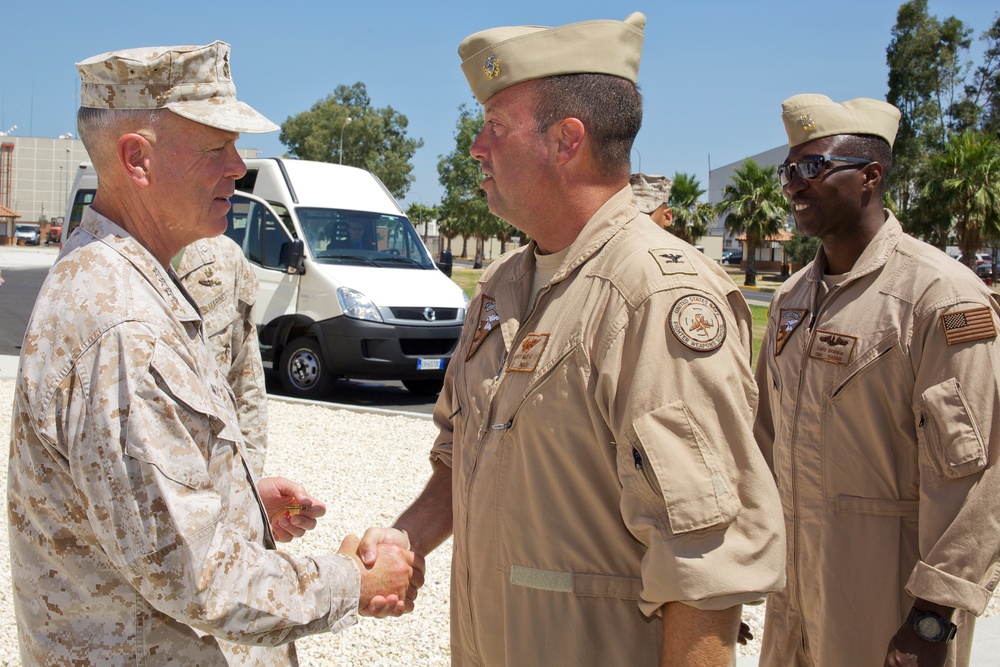 Gen. Amos visits Marines