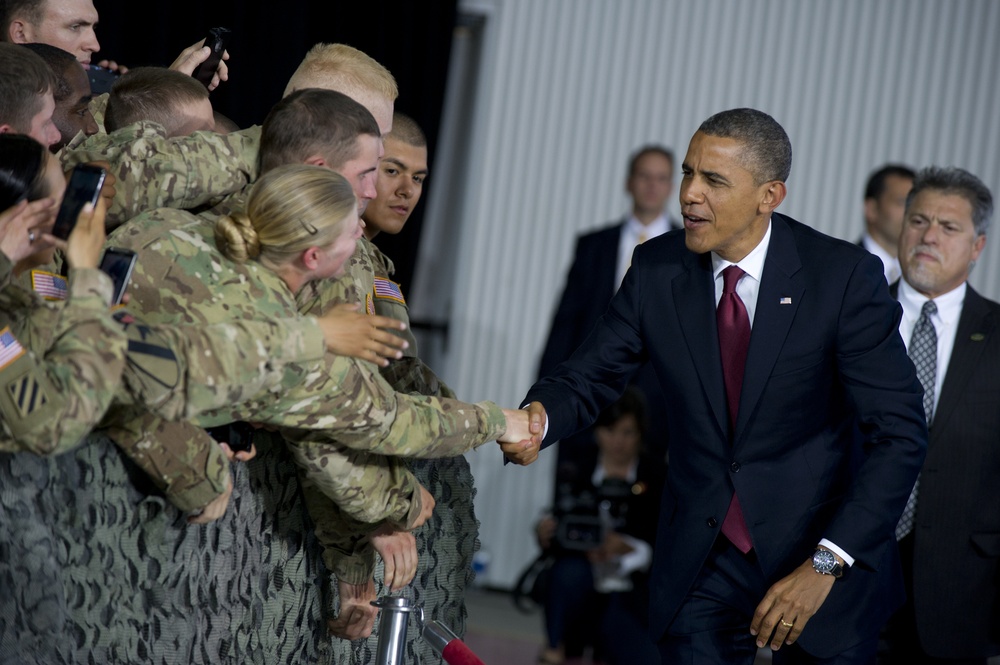 President Obama visits troops