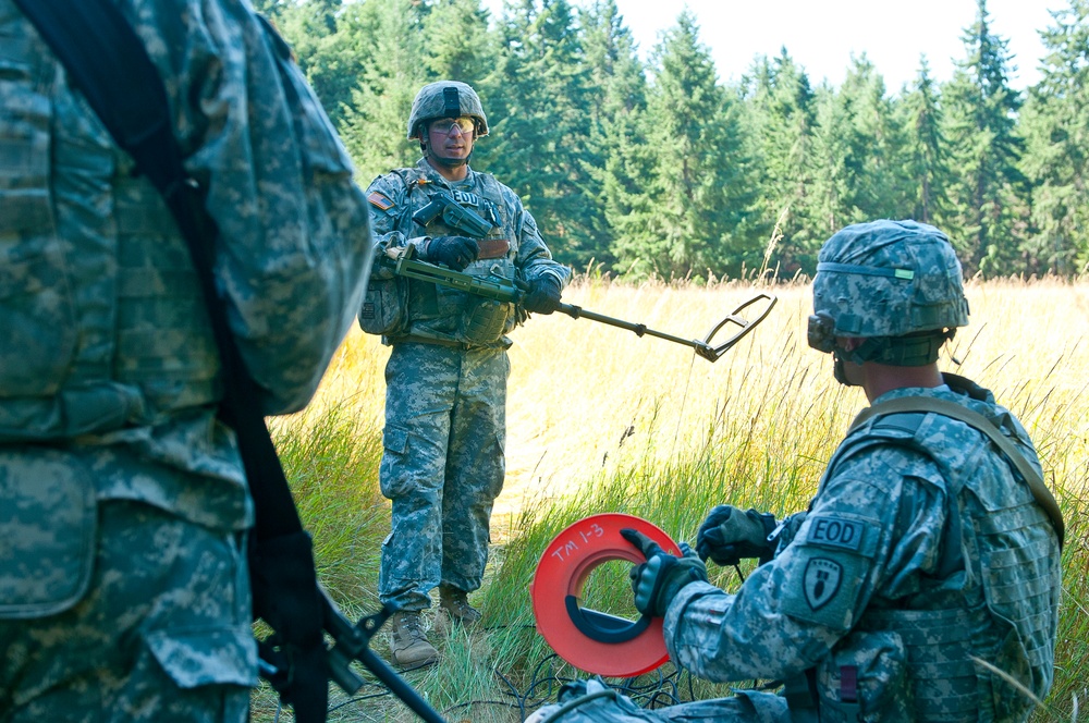 710th EOD Company builds teams for deployment