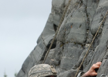 Soldiers and Cadets Attend Basic Mountaineering Course