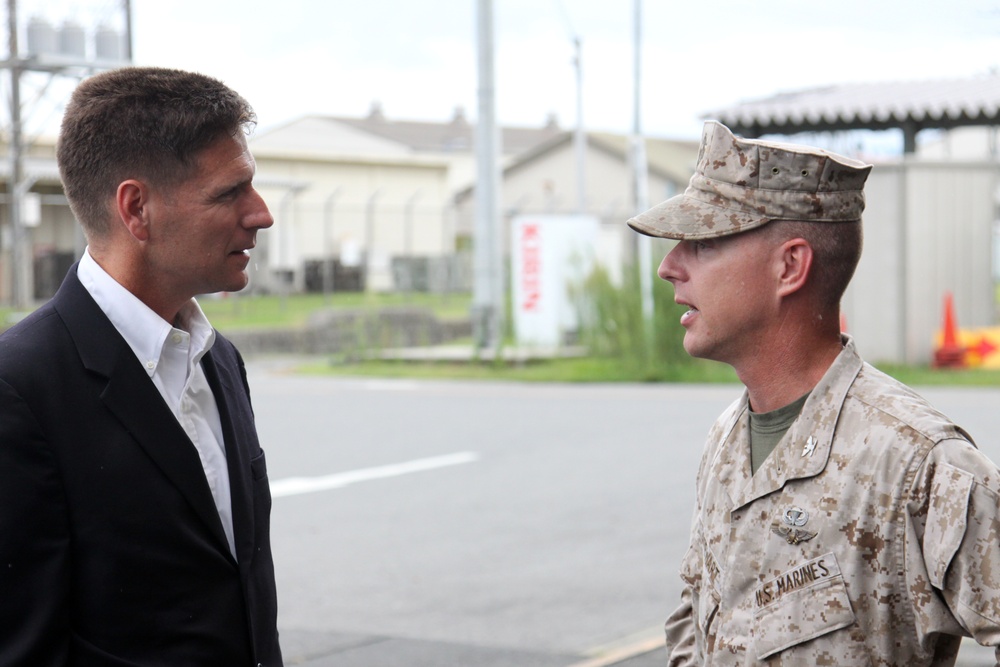 Assistant Secretary of the Navy for Manpower, Reserve Affairs visits MCAS Iwakuni