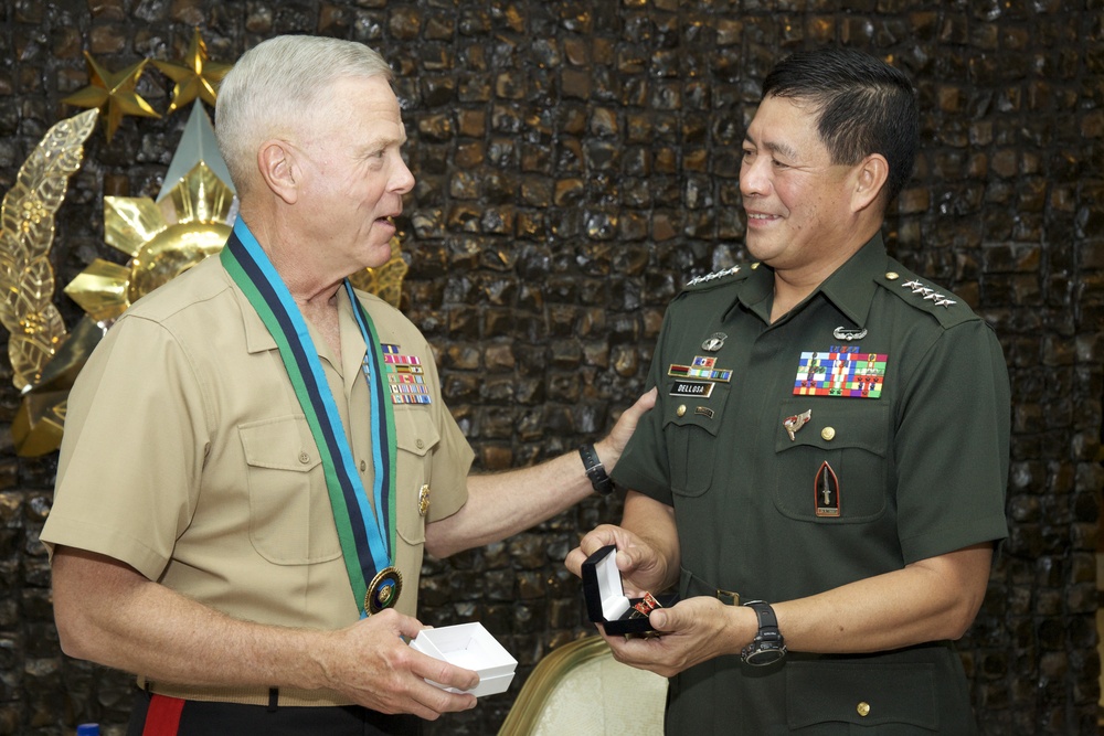 Commandant of the US Marine Corps Gen. James F. Amos visits Manila, Philippines