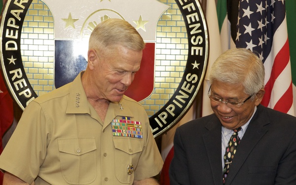 Commandant of the US Marine Corps Gen. James F. Amos visits Manila, Philippines