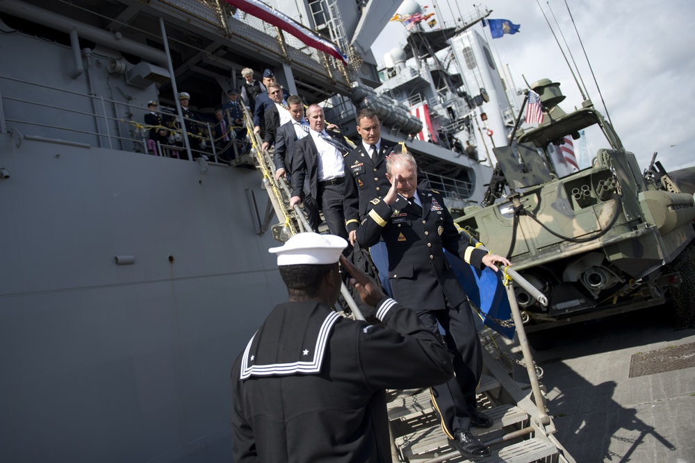 USS Fort McHenry