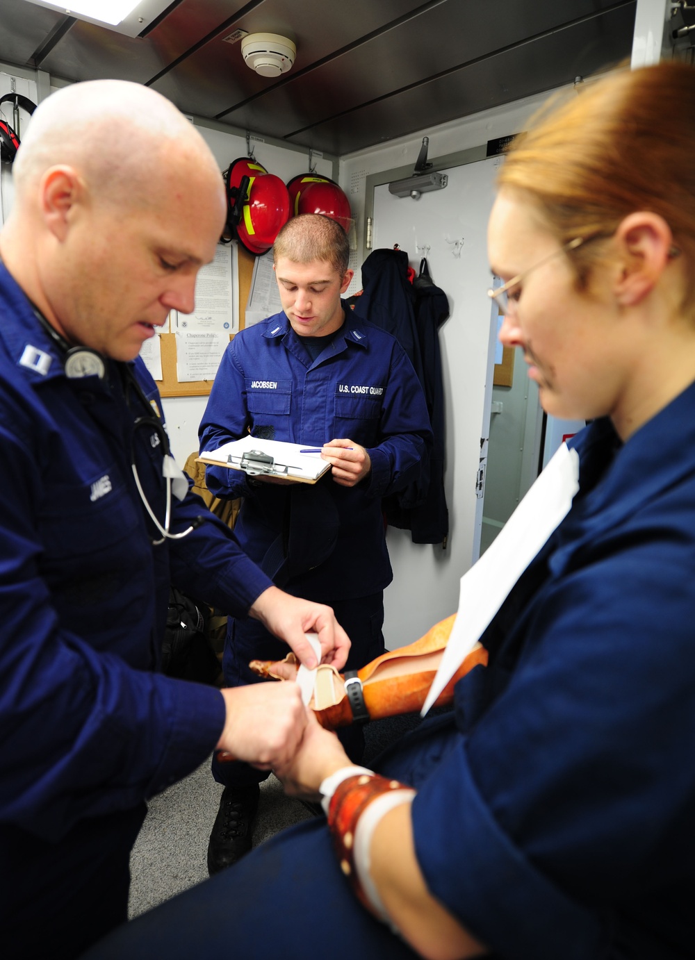 Coast Guard Cutter Juniper participates in Operation Nanook 2012